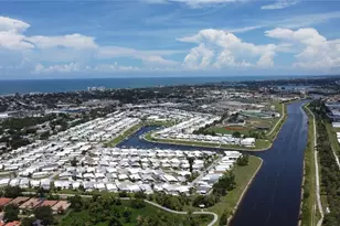 602 Carefree, Venice, FL 34285 - Photo 30