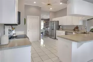 5810 Lake Victoria Dr, Lakeland, FL 33813 - Photo 16