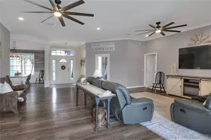 5810 Lake Victoria Dr, Lakeland, FL 33813 - Photo 6