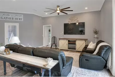 5810 Lake Victoria Drive, Lakeland, FL 33813 - Photo 10