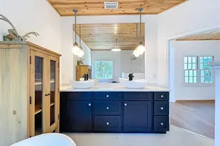 763 Siesta Dr, Sarasota, FL 34242 - Photo 58