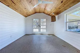 763 Siesta Dr, Sarasota, FL 34242 - Photo 88