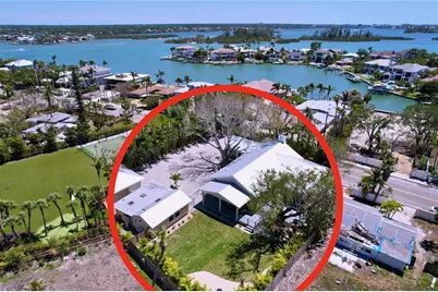 763 Siesta Drive, Sarasota, FL 34242 - Photo 1