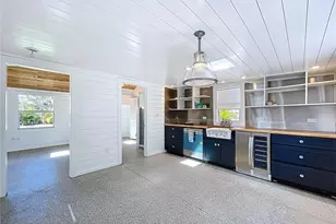 763 Siesta Dr, Sarasota, FL 34242 - Photo 76