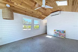 763 Siesta Dr, Sarasota, FL 34242 - Photo 90