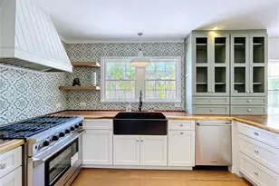 763 Siesta Dr, Sarasota, FL 34242 - Photo 20