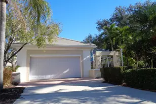 1354 Tearose Pl, Sarasota, FL 34239 - Photo 2