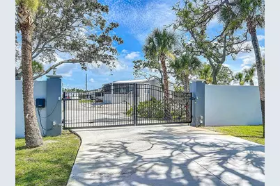 2424 Bay Drive #2424/2426, Bradenton, FL 34207 - Photo 2