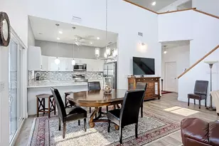 2424 Bay Dr, Bradenton, FL 34207 - Photo 8