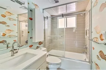 1540 Glen Oaks Drive E #B225, Sarasota, FL 34232 - Photo 20