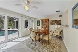 7860 Holiday Dr, Sarasota, FL 34231 - Photo 12