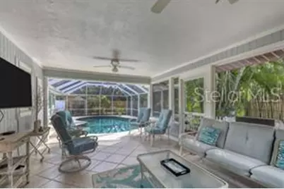 7860 Holiday Drive, Sarasota, FL 34231 - Photo 8