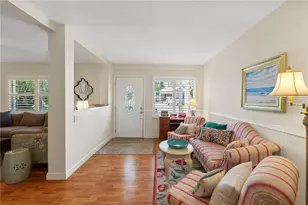 7860 Holiday Dr, Sarasota, FL 34231 - Photo 6