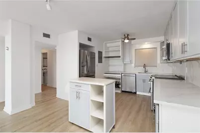 33 S Gulfstream Avenue #905, Sarasota, FL 34236 - Photo 8