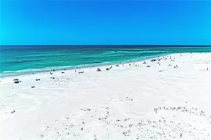 101 Benjamin Franklin Dr, Sarasota, FL 34236 - Photo 10