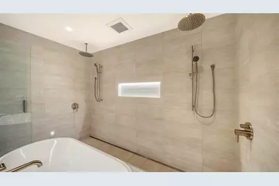 6603 Gulfside Road, Longboat Key, FL 34228 - Photo 48