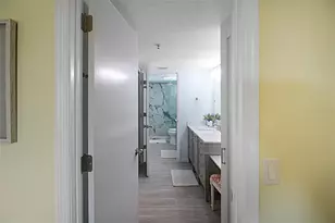 1206 Siesta Bayside Dr, Sarasota, FL 34242 - Photo 30