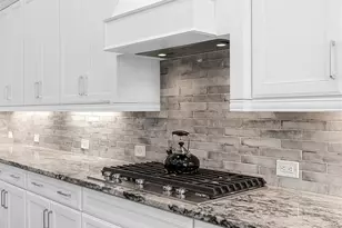 17114 Verona Pl, Lakewood Ranch, FL 34202 - Photo 18