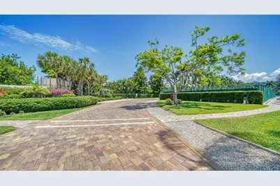 5920 Midnight Pass Road #406, Sarasota, FL 34242 - Photo 6