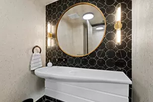 415 L Ambiance Dr, Longboat Key, FL 34228 - Photo 22