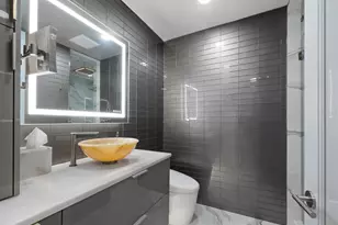 415 L Ambiance Dr, Longboat Key, FL 34228 - Photo 30