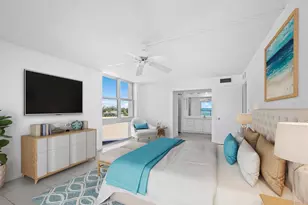 2301 Gulf of Mexico Dr, Longboat Key, FL 34228 - Photo 10