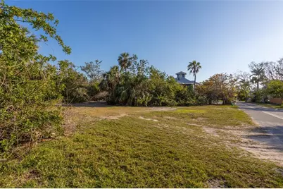 560 Gulf Bay Road, Longboat Key, FL 34228 - Photo 32