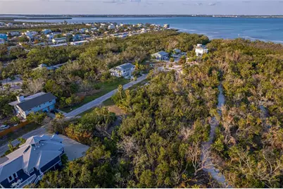 560 Gulf Bay Road, Longboat Key, FL 34228 - Photo 24