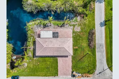 9080 Caloosa Drive, Venice, FL 34293 - Photo 1