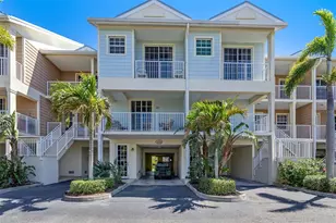3248 Mangrove Point Dr, Ruskin, FL 33570 - Photo 2