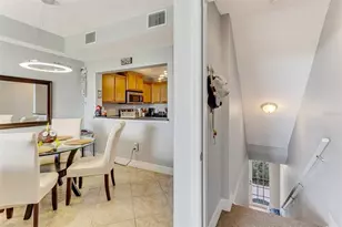 3248 Mangrove Point Dr, Ruskin, FL 33570 - Photo 8