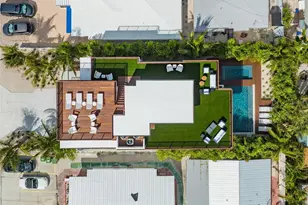 135 Grant Dr, Sarasota, FL 34236 - Photo 4