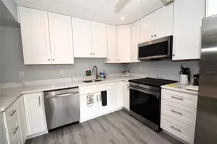 1657 Brookhouse Cir, Sarasota, FL 34231 - Photo 2