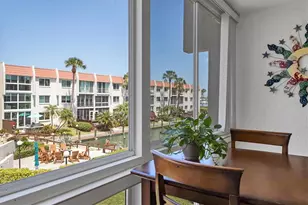 210 Santa Maria St, Venice, FL 34285 - Photo 8