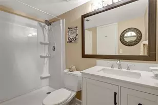 845 Benjamin Franklin Dr, Sarasota, FL 34236 - Photo 30