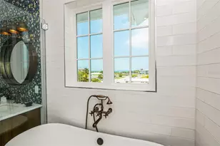 221 Grant Dr, Sarasota, FL 34236 - Photo 36