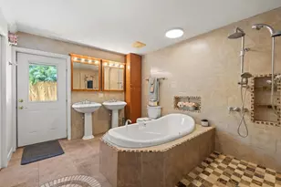 5024 37th St E, Bradenton, FL 34203 - Photo 18