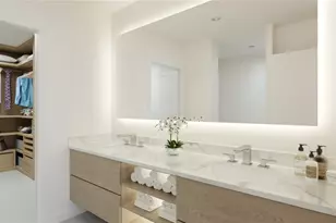 4950 Remington Dr, Sarasota, FL 34234 - Photo 4