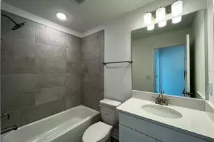 4067 Via Sienna Cir, Sarasota, FL 34243 - Photo 22