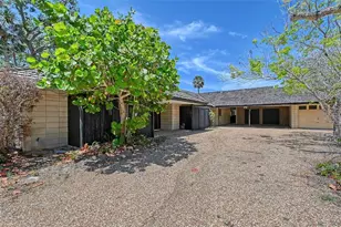 5502 Shadow Lawn Dr, Sarasota, FL 34242 - Photo 2