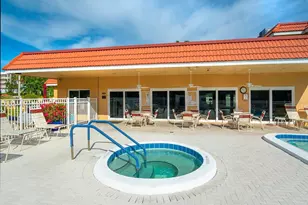 1250 N Portofino Dr, Sarasota, FL 34242 - Photo 32