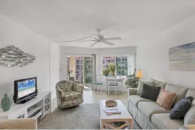 1250 N Portofino Drive #304, Sarasota, FL 34242 - Photo 4