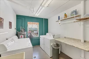 1250 N Portofino Dr, Sarasota, FL 34242 - Photo 20