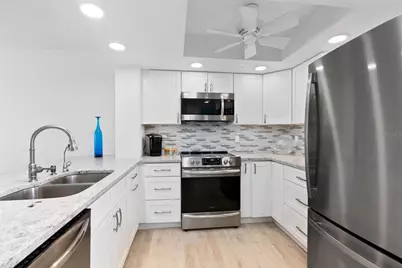 1250 N Portofino Drive #304, Sarasota, FL 34242 - Photo 16