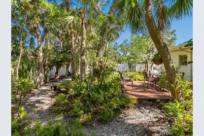 5432 Cape Leyte Drive, Sarasota, FL 34242 - Photo 28