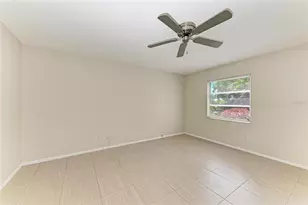 2121 Pueblo Cir, Sarasota, FL 34231 - Photo 20