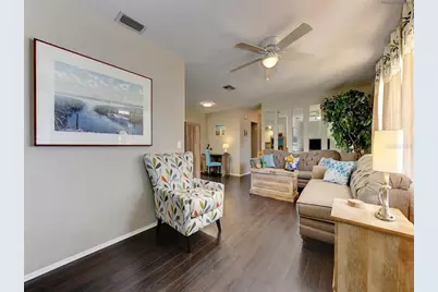 301 Avenida Madera #B, Sarasota, FL 34242 - Photo 2