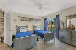 301 Avenida Madera, Sarasota, FL 34242 - Photo 10