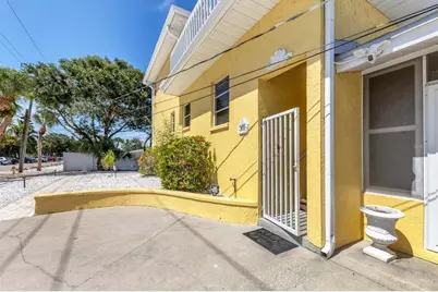 301 Avenida Madera #A, Sarasota, FL 34242 - Photo 1