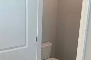 2413 Ezzell Ct, Sarasota, FL 34237 - Photo 40